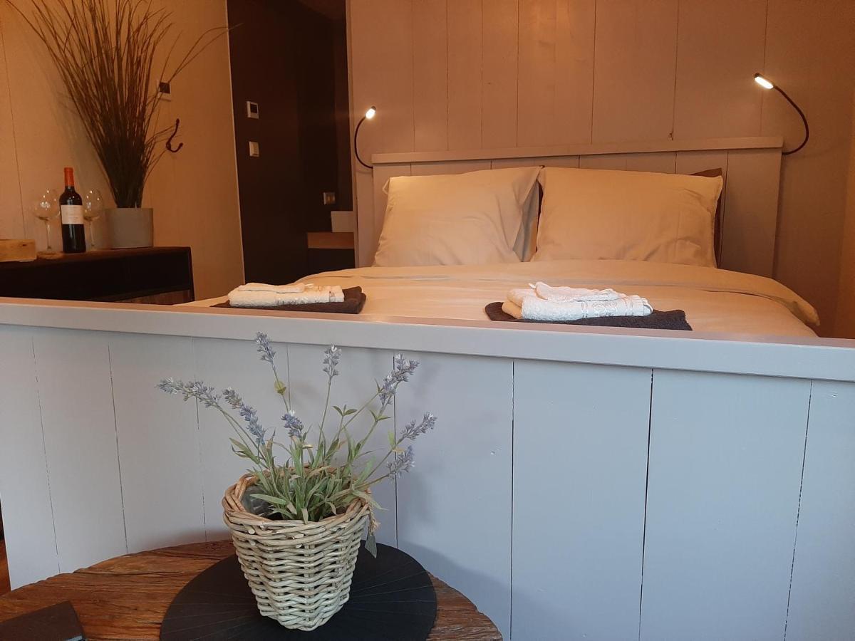 Bed En Breakfast Gees Exterior photo